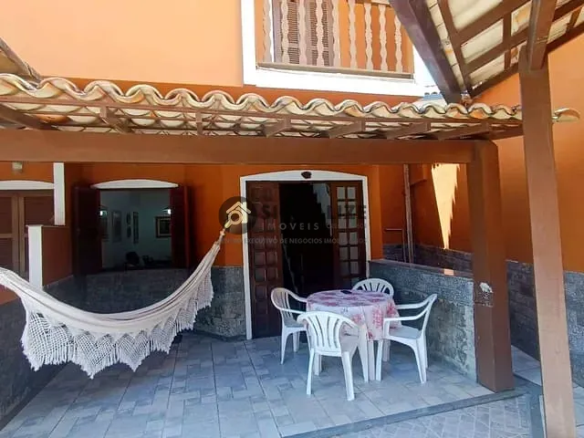 Casa 2 quartos e 1 banheiro, à venda, no bairro Peró em Cabo Frio