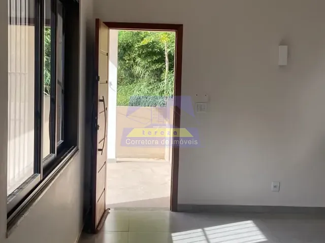 Casa 4 quartos e 1 banheiro, para alugar, no bairro Centro em Itabira