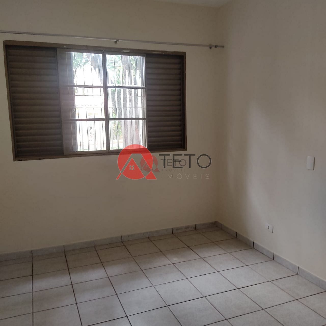 Casa para alugar com 3 quartos, 100m² - Foto 12