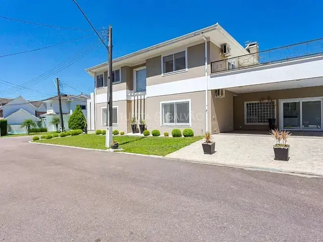 Casa com 305m² 4 quartos e 4 banheiros, à venda, no bairro Umbará em Curitiba