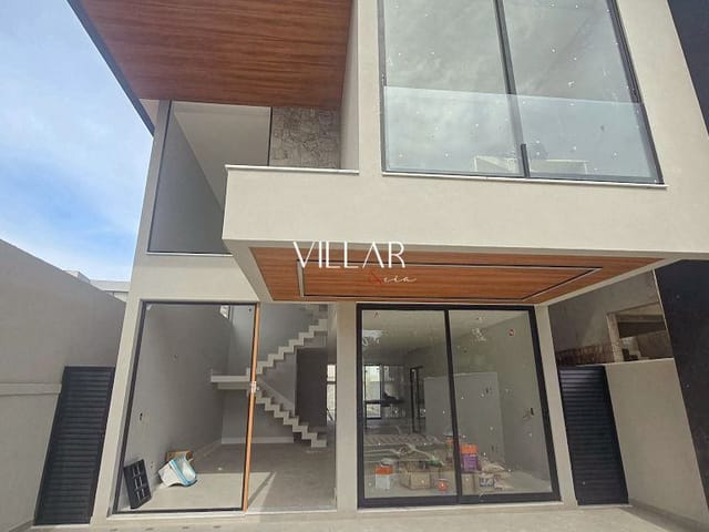 Casa com 350m² 4 quartos e 6 banheiros, à venda, no bairro Barra da Tijuca em Rio de Janeiro