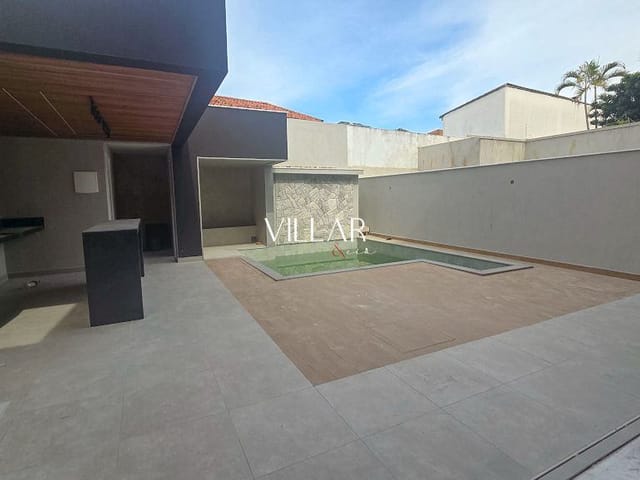 Casa com 350m² 4 quartos e 6 banheiros, à venda, no bairro Barra da Tijuca em Rio de Janeiro