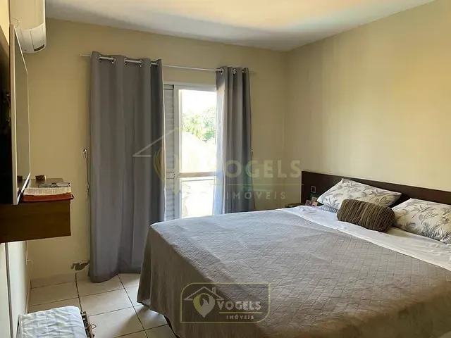 Casa 3 quartos e 4 banheiros, à venda, no bairro Parque Residencial Nova Holanda em Holambra