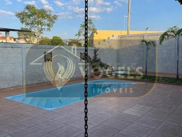 Casa 3 quartos e 4 banheiros, à venda, no bairro Parque Residencial Nova Holanda em Holambra