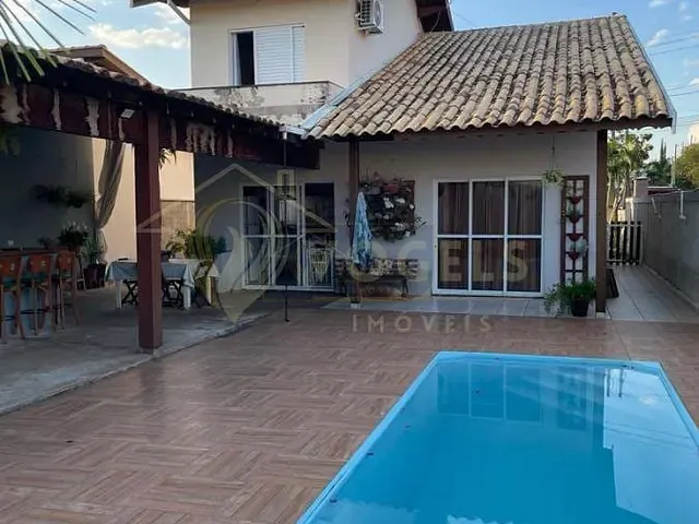 Casa 3 quartos e 4 banheiros, à venda, no bairro Parque Residencial Nova Holanda em Holambra