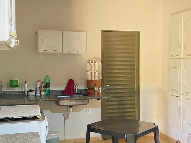 Casa com 750m² 3 quartos e 2 banheiros, à venda, no bairro Zona rural em Abadiânia