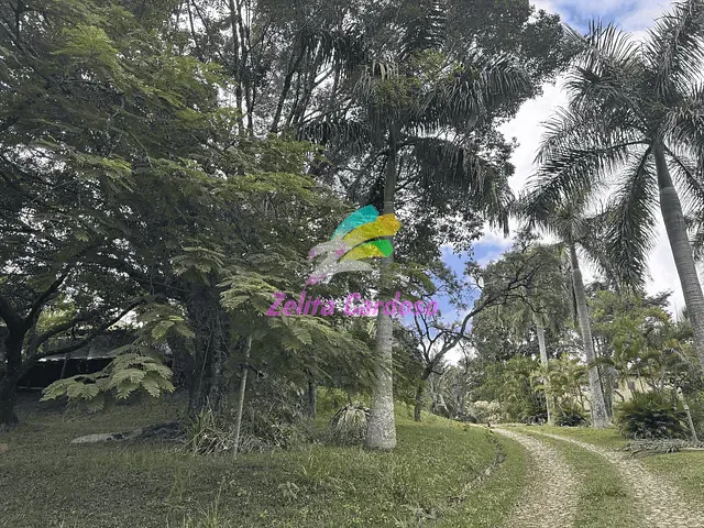 Casa com 5000m² 9 quartos e 5 banheiros, à venda, no bairro Condomínio Nossa Fazenda em Esmeraldas