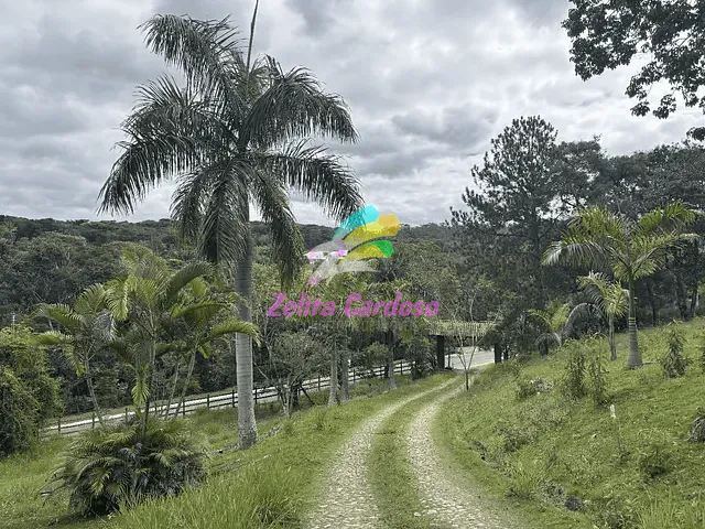 Casa com 5000m² 9 quartos e 5 banheiros, à venda, no bairro Condomínio Nossa Fazenda em Esmeraldas