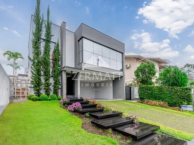 Casa com 368m² 3 quartos e 4 banheiros, à venda, no bairro Itoupava Central em Blumenau
