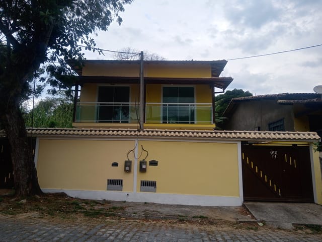 Casa 2 quartos e 2 banheiros, à venda, no bairro Centro em Rio das Ostras