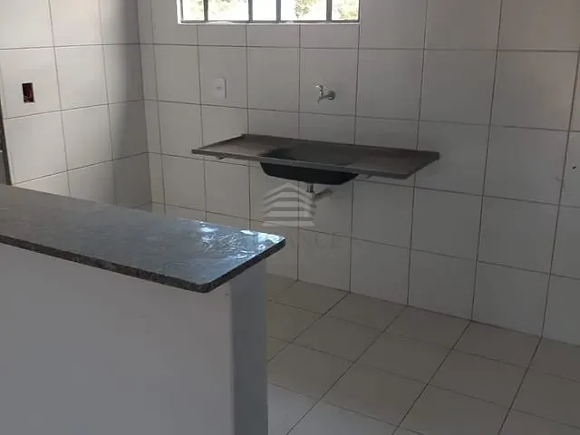 Casa 3 quartos e 1 banheiro, à venda, no bairro Esplanada em Teresina