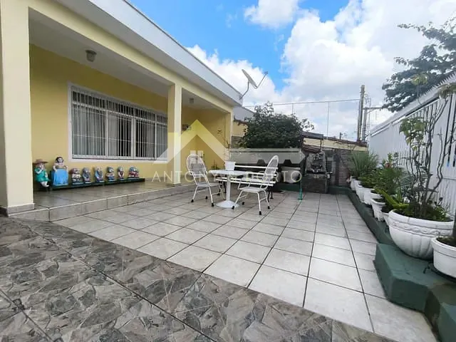 Casa com 250m² 3 quartos e 2 banheiros, à venda, no bairro Parque Continental I em Guarulhos