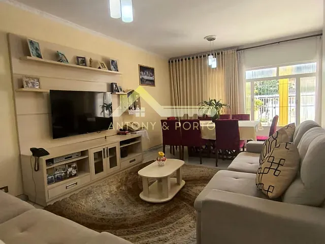 Casa com 250m² 3 quartos e 2 banheiros, à venda, no bairro Parque Continental I em Guarulhos