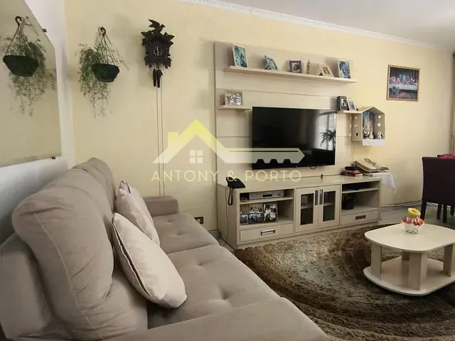 Casa com 250m² 3 quartos e 2 banheiros, à venda, no bairro Parque Continental I em Guarulhos