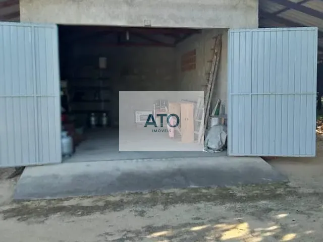 Casa com 2800m² 3 quartos e 2 banheiros, à venda, no bairro Praça em Tijucas