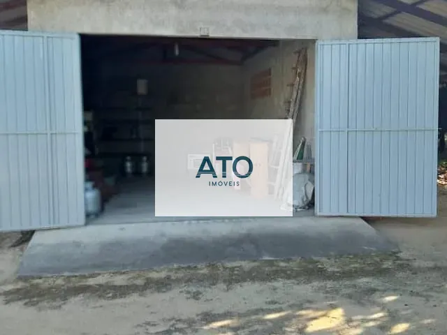 Casa com 2800m² 3 quartos e 2 banheiros, à venda, no bairro Praça em Tijucas
