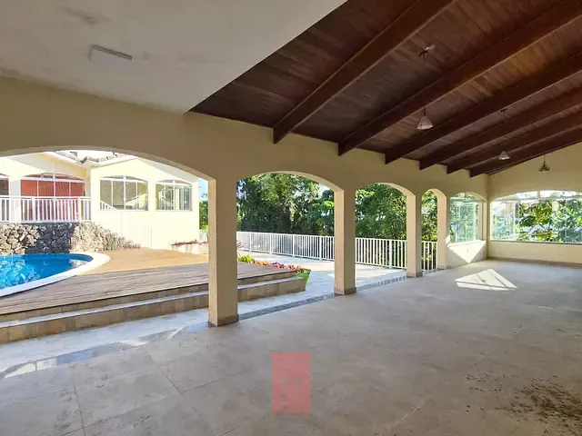 Casa 6 quartos e 6 banheiros, à venda, no bairro Caraguatá em Mairiporã