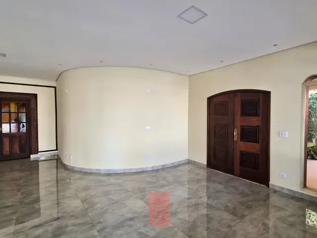 Casa 6 quartos e 6 banheiros, à venda, no bairro Caraguatá em Mairiporã