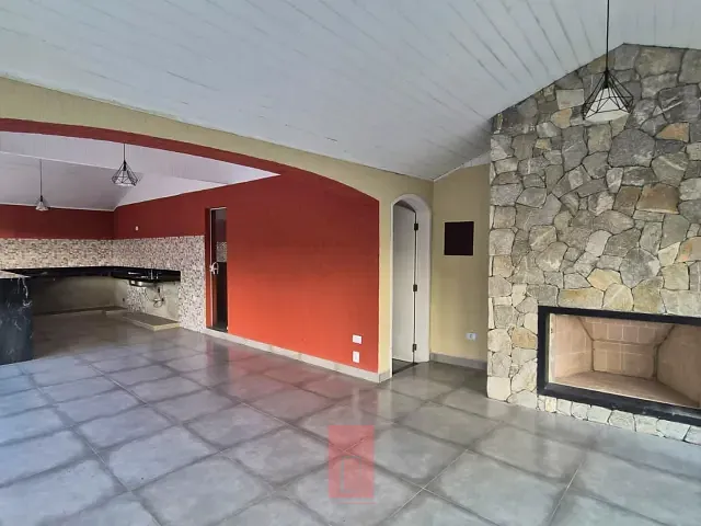 Casa 6 quartos e 6 banheiros, à venda, no bairro Caraguatá em Mairiporã