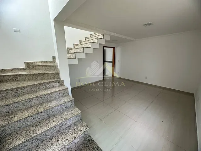 Casa 3 quartos e 2 banheiros, à venda, no bairro Nova Gramado em Juiz de Fora