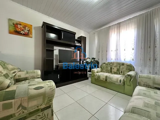 Casa 4 quartos e 3 banheiros, à venda, no bairro São Sebastião em Fraiburgo
