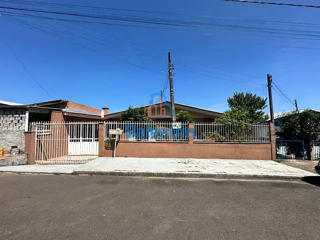 Casa 4 quartos e 3 banheiros, à venda, no bairro São Sebastião em Fraiburgo