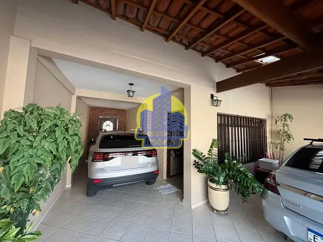 Casa com 217m² 3 quartos e 2 banheiros, à venda, no bairro Jaguaribe em Osasco