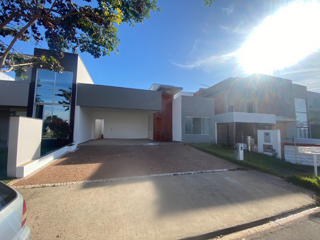 Casa com 266m² 2 quartos e 2 banheiros, à venda, no bairro Parque Taquaral em Piracicaba