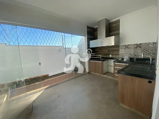 Casa com 266m² 2 quartos e 2 banheiros, à venda, no bairro Parque Taquaral em Piracicaba