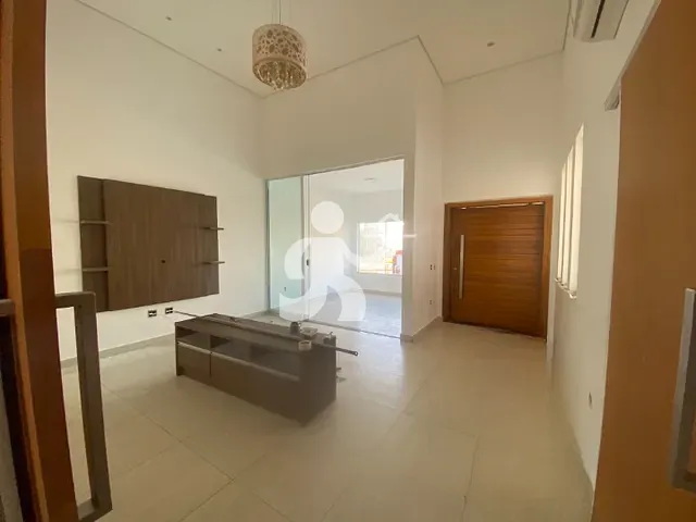 Casa com 266m² 2 quartos e 2 banheiros, à venda, no bairro Parque Taquaral em Piracicaba