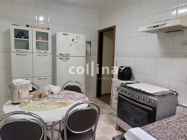 Casa com 80m² 3 quartos e 1 banheiro, à venda, no bairro Parque Santa Teresa em Carapicuíba