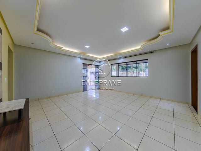 Casa com 500m² 4 quartos e 3 banheiros, à venda, no bairro Setor Habitacional Arniqueira (Águas Claras) em Brasília