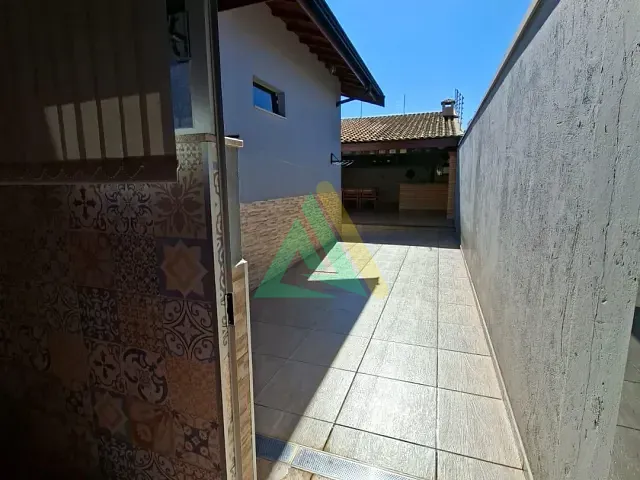 Casa com 392m² 3 quartos e 2 banheiros, à venda, no bairro Parque da Imprensa em Mogi Mirim