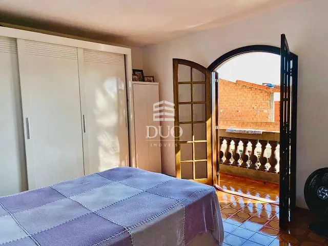Casa com 500m² 6 quartos e 3 banheiros, à venda, no bairro Quitaúna em Osasco