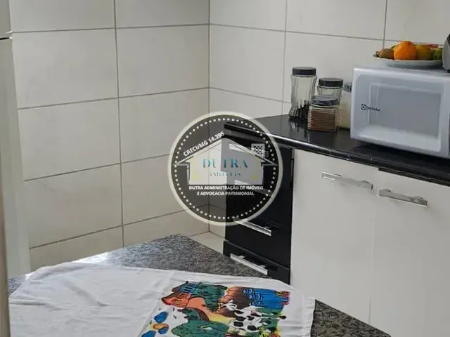 Casa 2 quartos e 2 banheiros, à venda, no bairro Industrial em Juiz de Fora