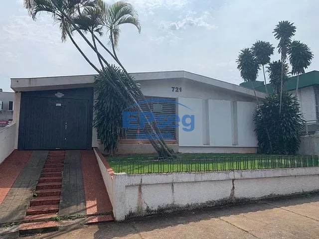 Casa com 476m², à venda, no bairro Vila Ipiranga em Londrina