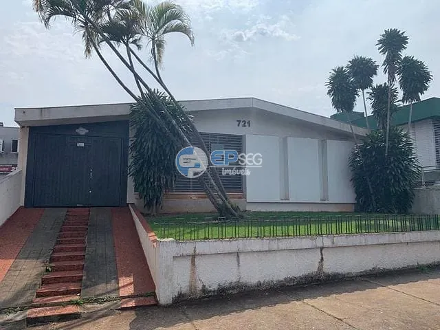 Casa com 476m², à venda, no bairro Vila Ipiranga em Londrina