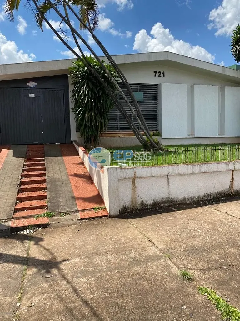 Casa, 1 quarto, 230 m² - Foto 2