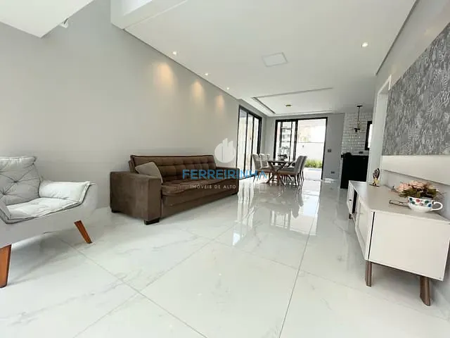 Casa com 260m² 4 quartos e 4 banheiros, à venda, no bairro Urbanova em São José dos Campos