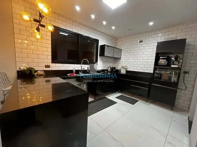 Casa com 260m² 4 quartos e 4 banheiros, à venda, no bairro Urbanova em São José dos Campos