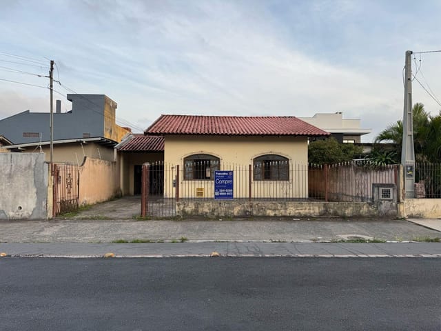 Casa 2 quartos e 1 banheiro, à venda, no bairro São Vicente em Itajaí