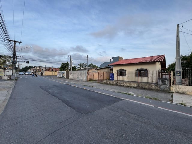 Casa 2 quartos e 1 banheiro, à venda, no bairro São Vicente em Itajaí
