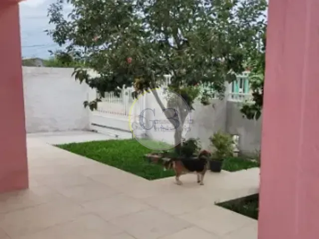 Casa 2 quartos e 2 banheiros, à venda, no bairro Areal em Pelotas