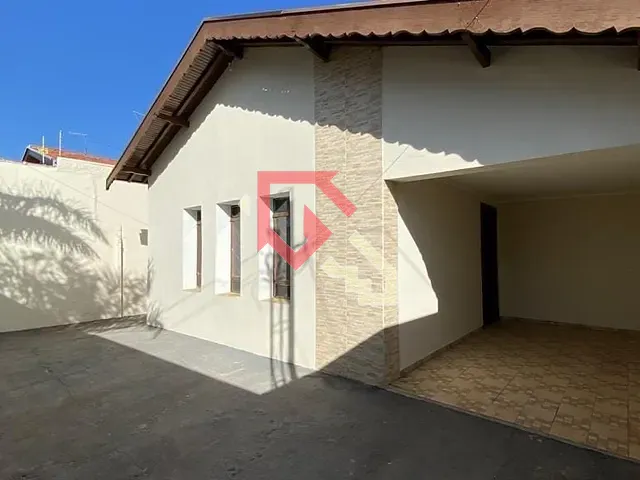 Casa com 141m² 3 quartos e 1 banheiro, à venda, no bairro Vila Brasil em Pirassununga