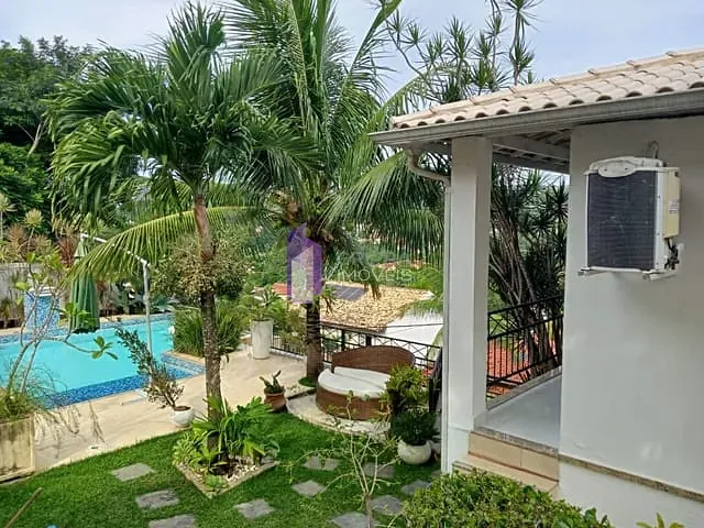 Casa com 550m² 4 quartos e 5 banheiros, à venda, no bairro Maria Paula em Niterói