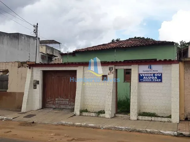 Casa com 360m² 3 quartos e 1 banheiro, à venda, no bairro Alto Maron em Vitória da Conquista