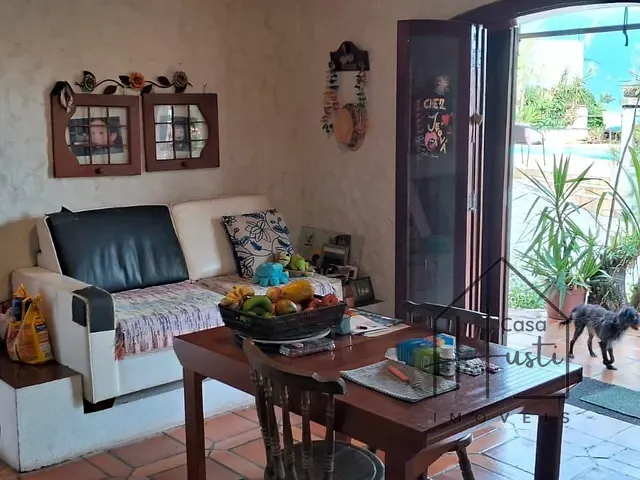 Casa com 1130m² 6 quartos e 5 banheiros, à venda, no bairro Praia do Arrastão em São Sebastião