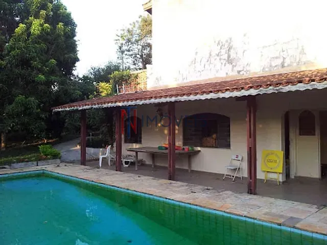 Casa com 1200m² 4 quartos e 4 banheiros, à venda, no bairro Cidade Satélite em Atibaia