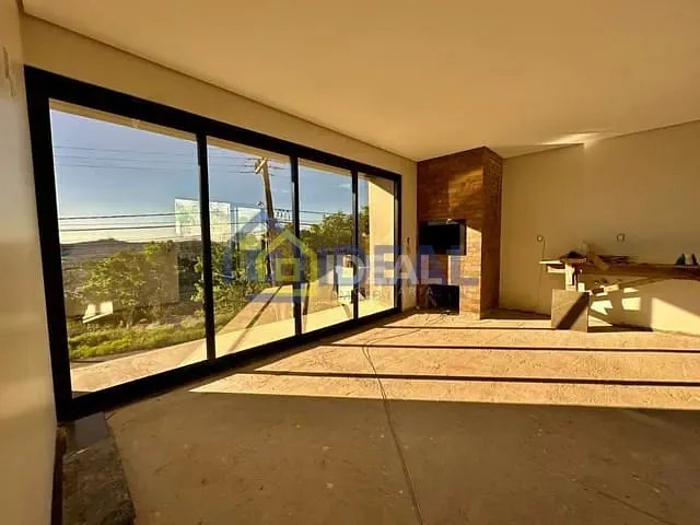 Casa 3 quartos e 2 banheiros, à venda, no bairro Liberdade em Concórdia