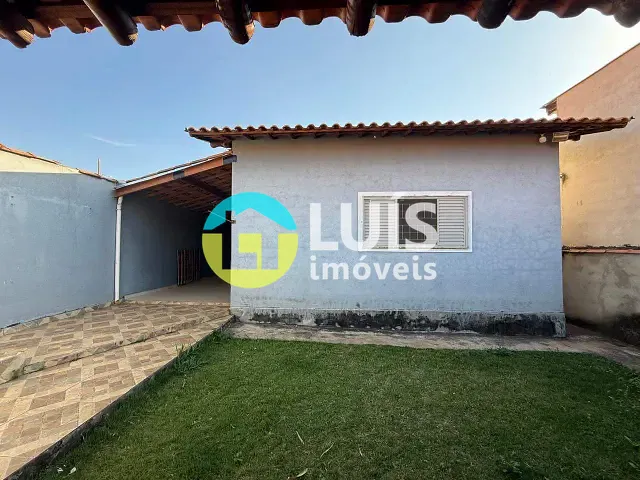 Casa 3 quartos e 3 banheiros, à venda, no bairro Residencial JR em Guaranésia